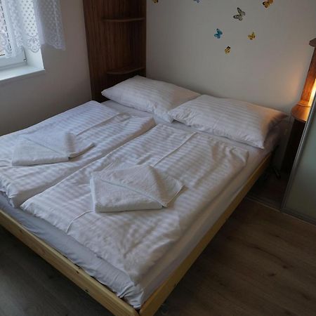 Apartman Mokra Luka 02 Trebon Apartment Екстериор снимка