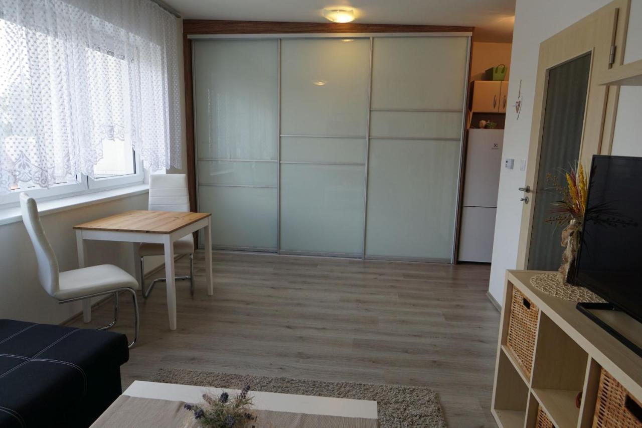 Apartman Mokra Luka 02 Trebon Apartment Екстериор снимка